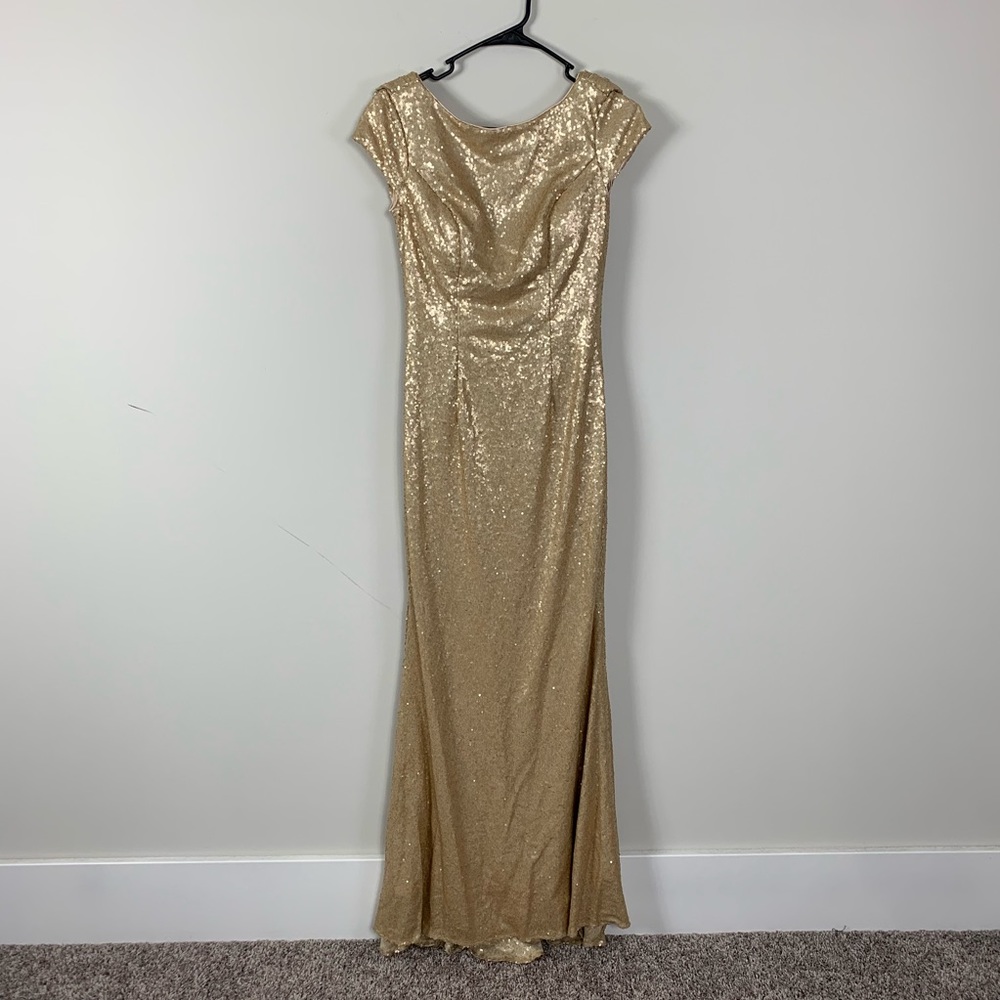 Gold sequins maternity dress photo shoot